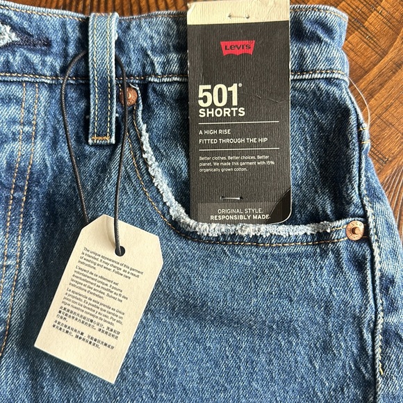 Levi's Ribcage High Waisted Jean Cut Off Shorts Charleston Erosion - Picture 3 of 5
